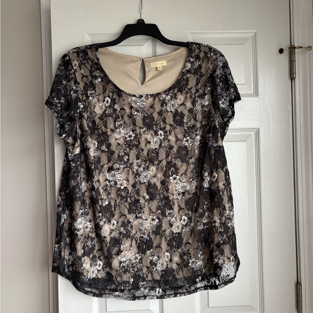 Adiva Black and Cream Floral Lace Blouse